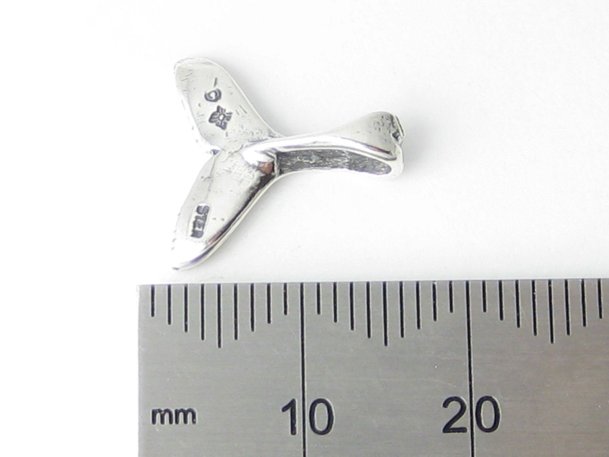Whale Tail SMALL sterling silver pendant .925 x 1 Whales Tails pendants - Picture 3 of 4